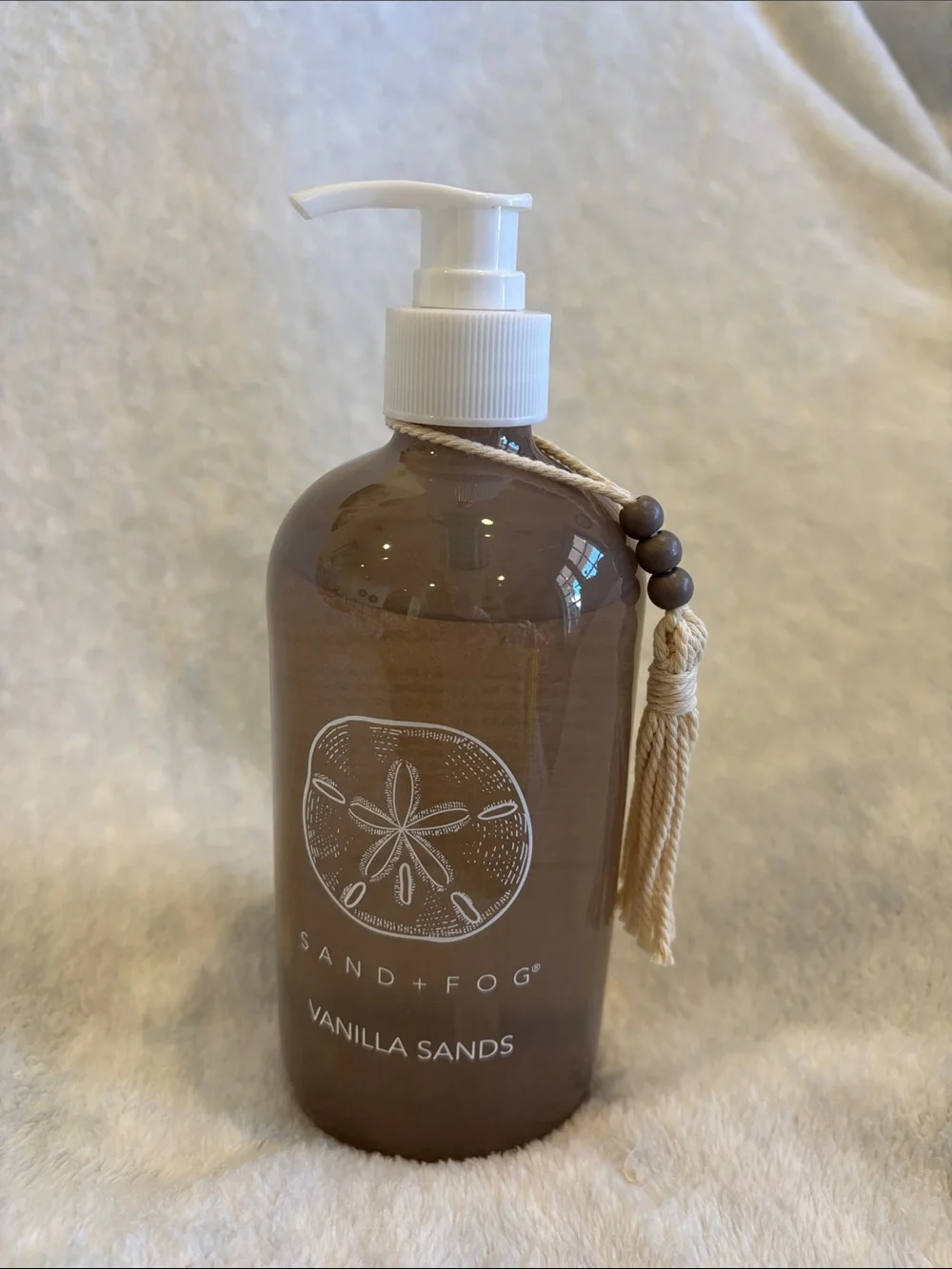 Sand + Fog Scented Vanilla Sands Hand Wash NWT 15.7oz Glass Pump